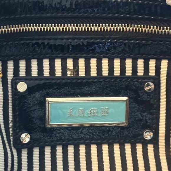 L.A.M.B. Gwen Stefani Stylish Black and White Nylon and Patent Shoulder Bag - Picture 3 of 15